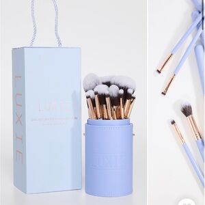 Brand new brush set $110